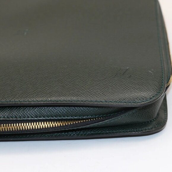 Louis Vuitton Sui Taiga Green Epicea Leather Canvas Bag - Picture 12 of 14